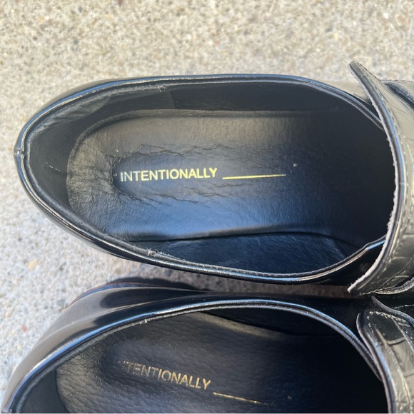 Intentionally Blank Loafers Black Shoes Size 8 - Picture 5 of 10